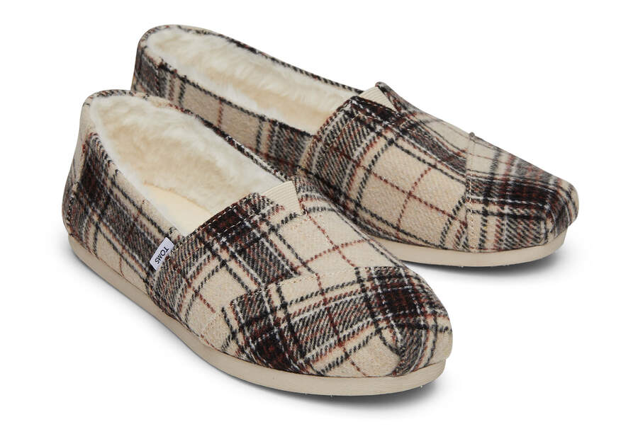 Alpargata Natural Plaid with Faux Fur Front View Opens in a modal